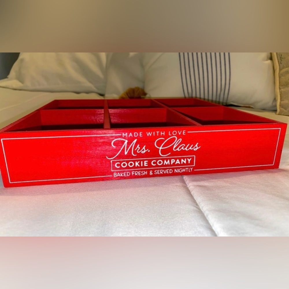SOLD Target Bullseye Crate “Mrs Claud Cookie Company”